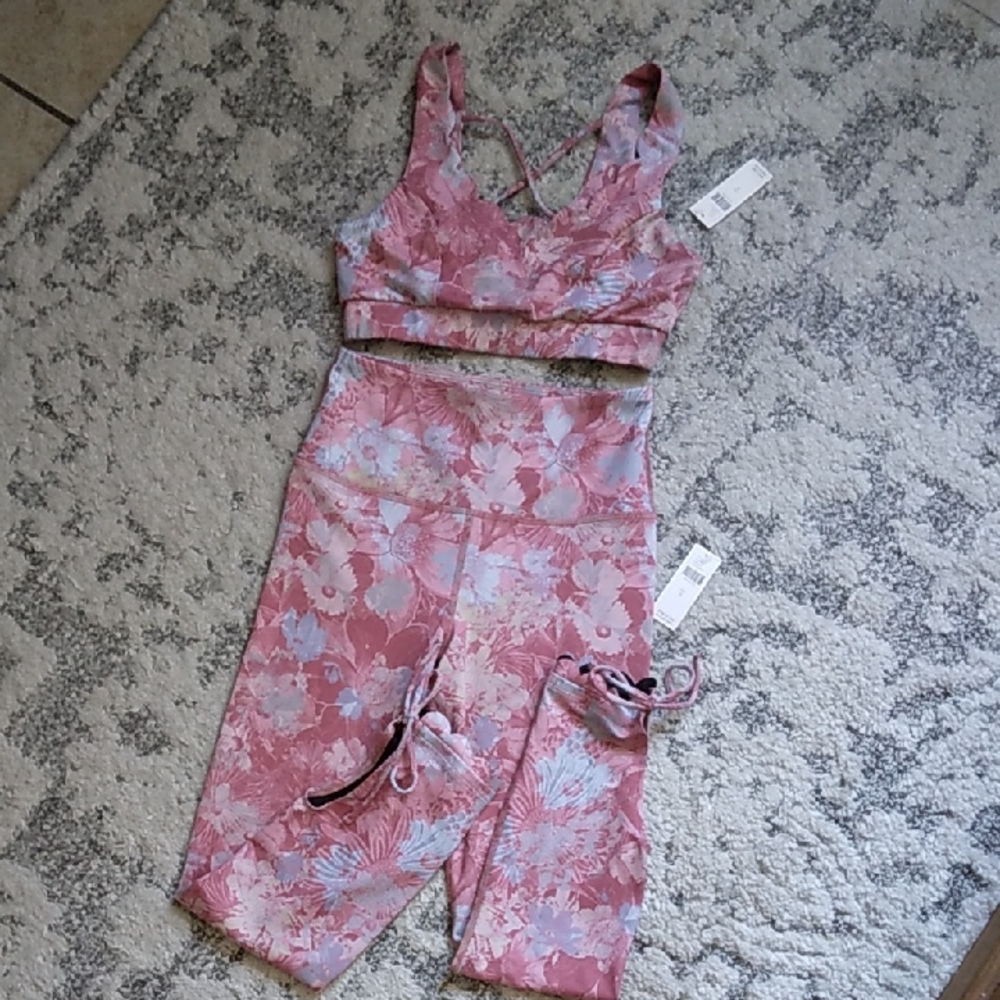 Daily Practice Floral Pink Leggings Set